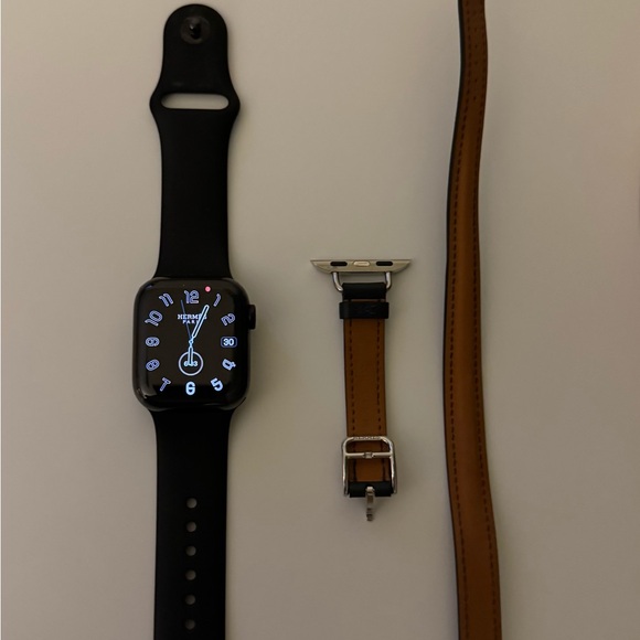 Hermes Apple Watch Series 8 GPS 41MM - Picture 4 of 6